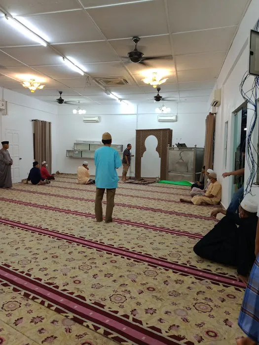 Surau Sementara @ Dewan Raja Sehari Picture 3