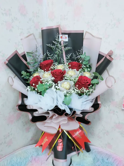 RoZaDa Bouquet Shop Picture 2