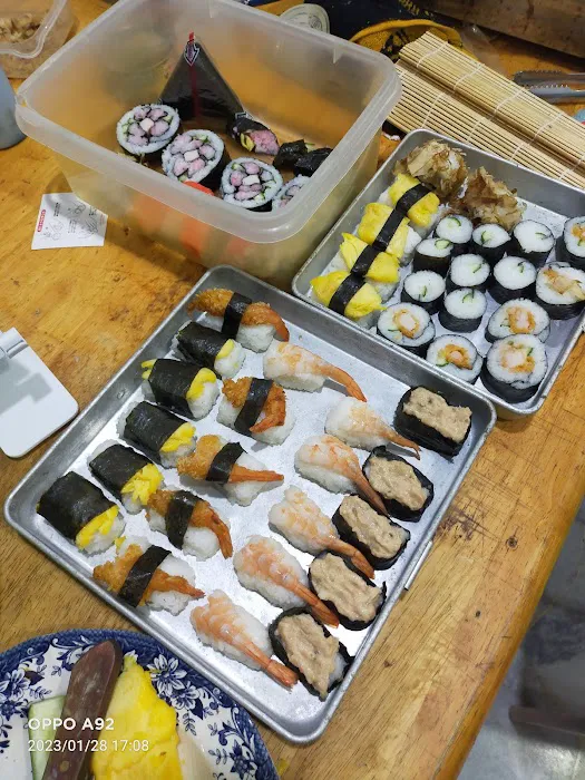 Fiza Sushi Picture 7