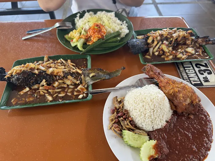 Nasi Lemak Tanglin Picture 4