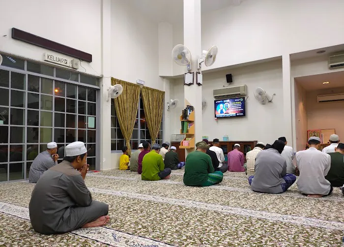Surau Firdaus Blok 16, Tasik Puteri Picture 3