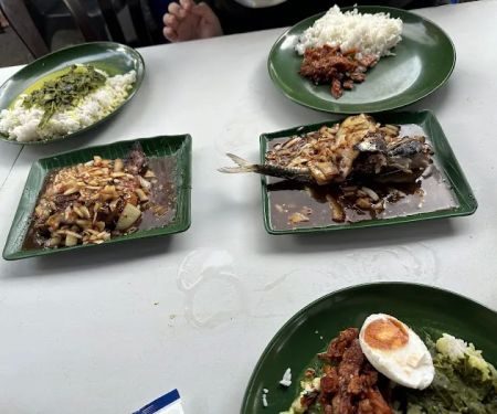Pak Din Ikan Bakar