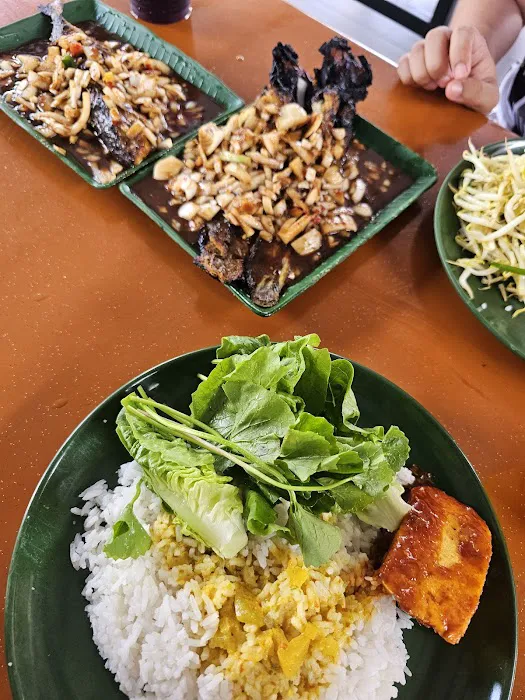 Pak Din Ikan Bakar Picture 2