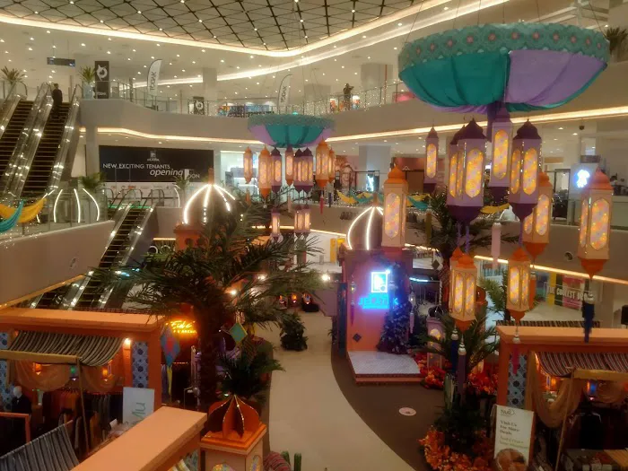 Datum Jelatek Shopping Centre Picture 5