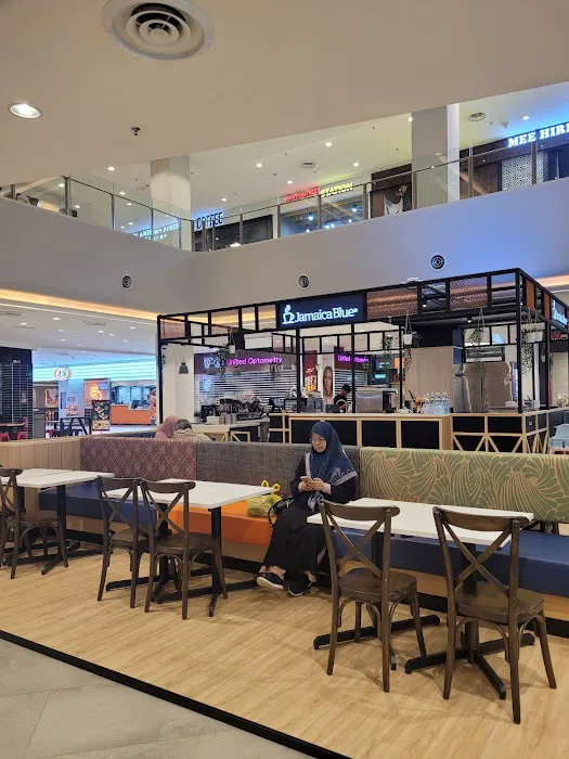 Datum Jelatek Shopping Centre Picture 8