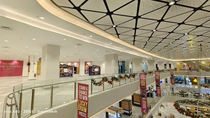 Datum Jelatek Shopping Centre Picture 4