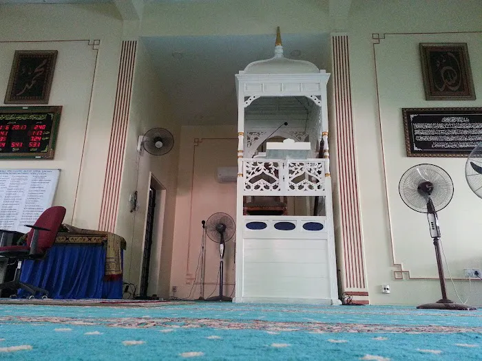 Masjid Ar-Rahman Sungai Lui Picture 2