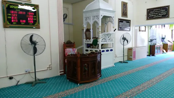 Masjid Ar-Rahman Sungai Lui Picture 7