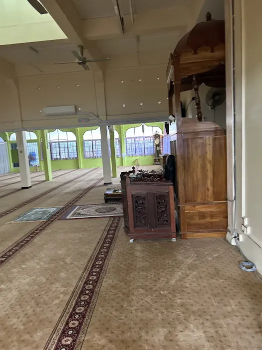 Masjid Ar-Rahman Sungai Lui Picture 10