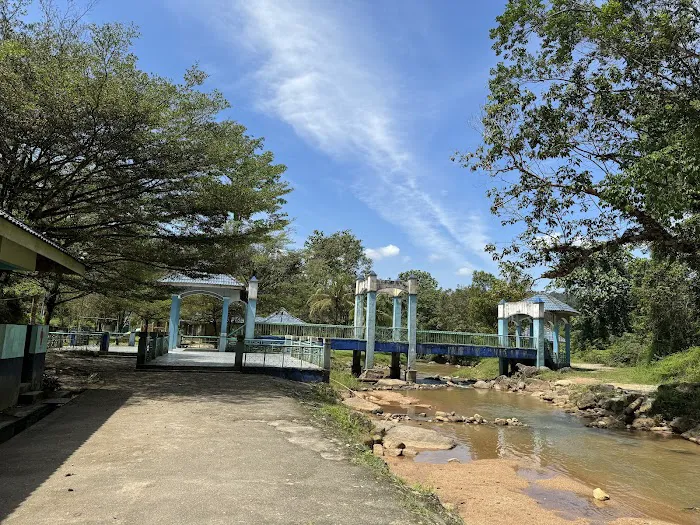 Serendah Recreational Waterfall Picture 6