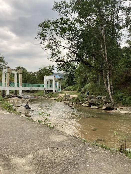 Serendah Recreational Waterfall Picture 8