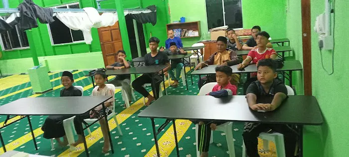 Surau nur ramadhan Picture 1