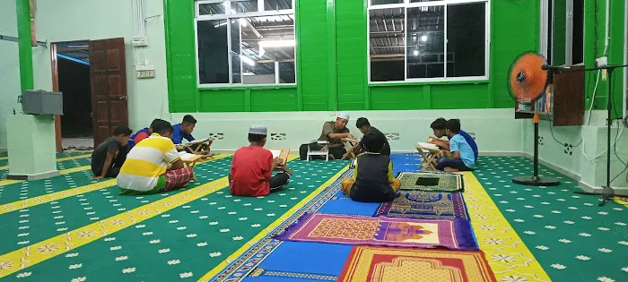 Surau nur ramadhan Picture 7