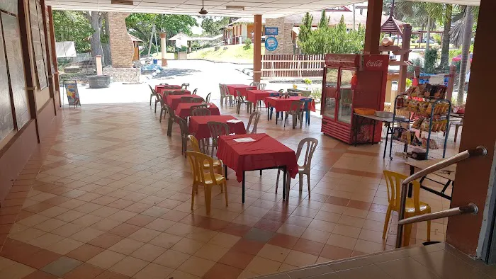 Restaurant Jetty Taman Negara Picture 1