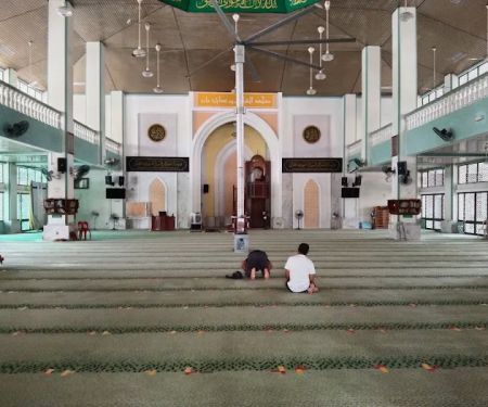 Masjid Daerah Maran (As-Syakirin)