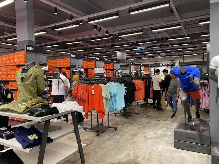 Nike Factory Store - Genting Premium Outlets Picture 5