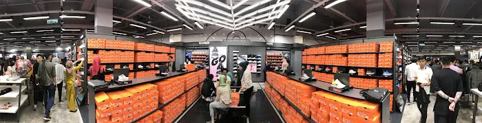 Nike Factory Store - Genting Premium Outlets Picture 4