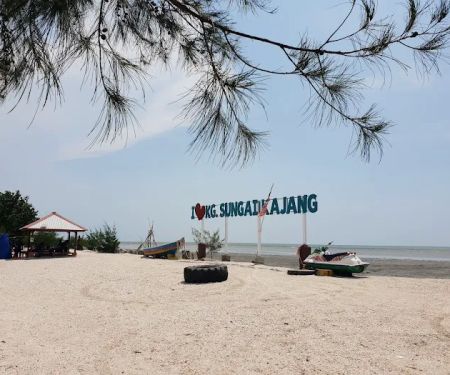 Pantai Sungai Kajang Baru