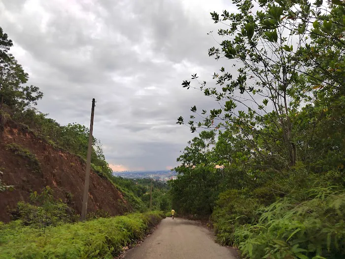 Sungai Long Hiking Picture 6