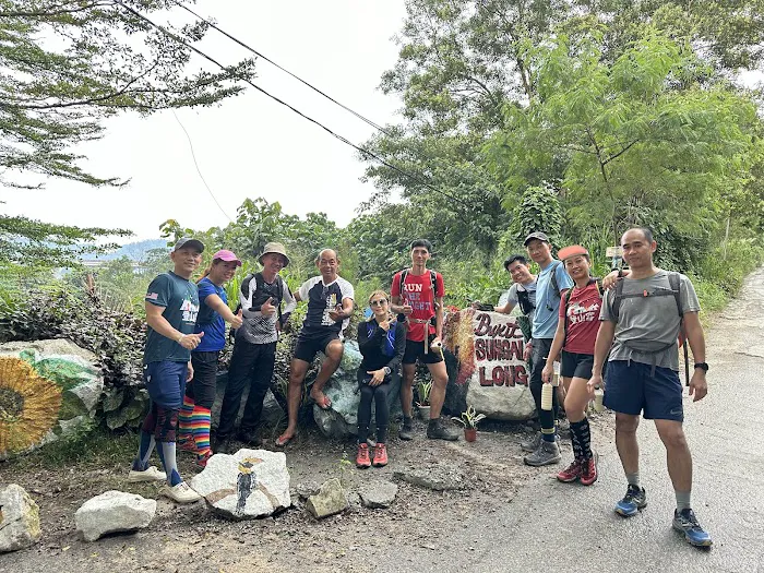 Sungai Long Hiking Picture 9