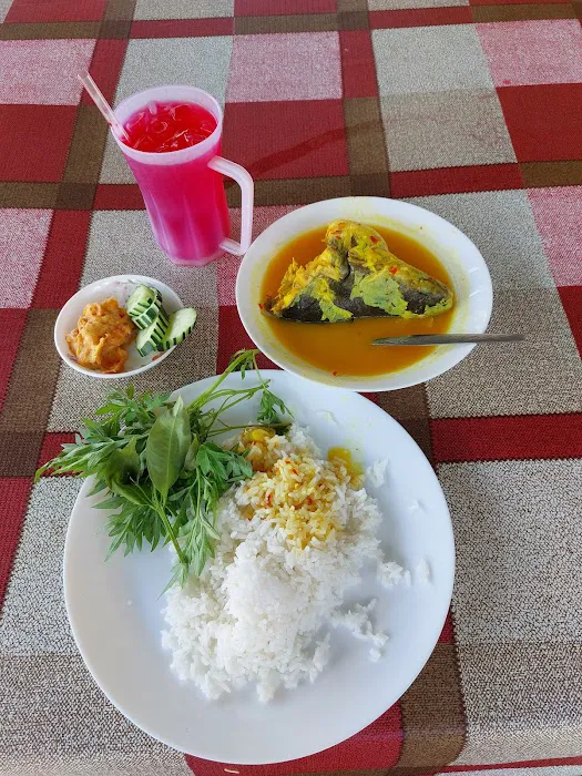 Kedai Makan Hasnah ikan patin kg ganding Picture 8