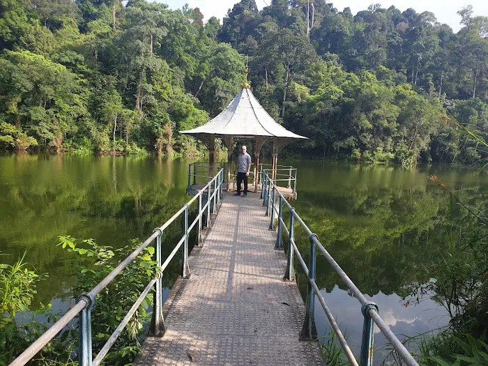Bukit Kembara Trailhead Picture 1