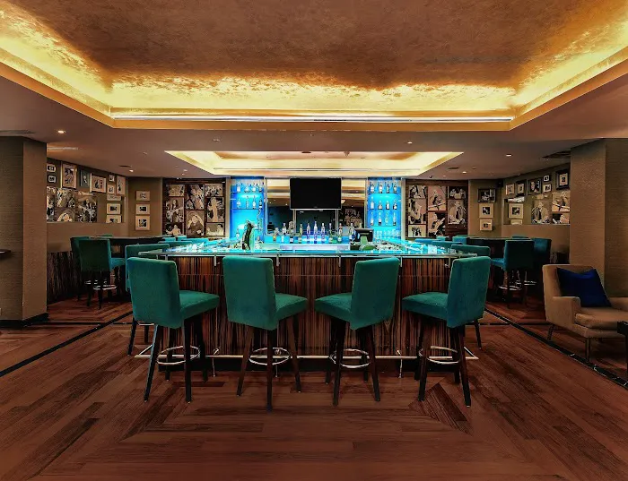 Oswego.Bar Picture 2