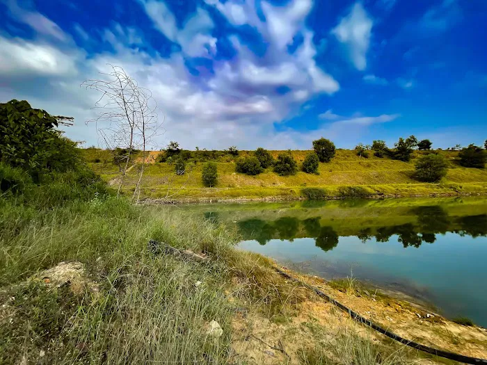 Setia Alam Community Trail Lake Picture 7