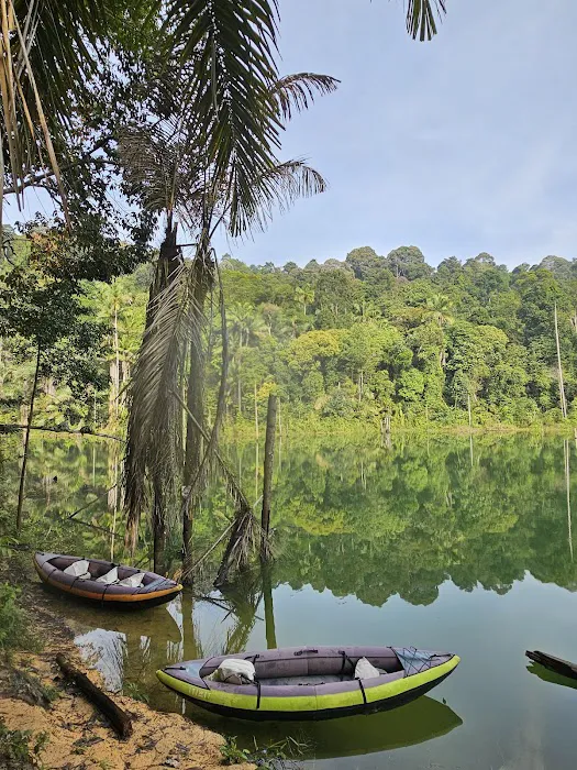Setia Alam Community Trail Lake Picture 1