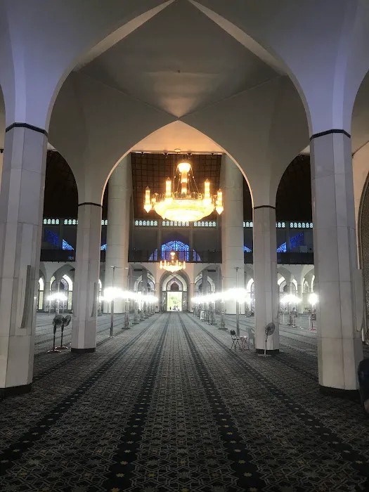 MSSAAS Tourists Main Entrance | Masjid Sultan Salahuddin Abdul Aziz Shah (Blue Mosque Malaysia) Picture 1