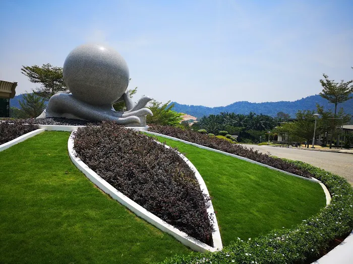 Bliss Gardens Picture 8