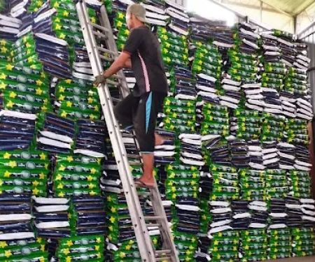 Kedai Dedak Ternakan Nasir Hang Lekir