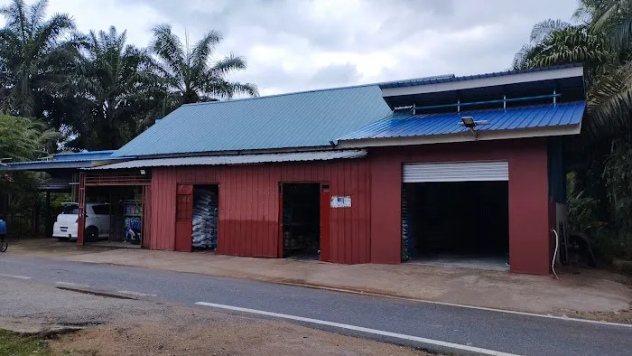 Kedai Dedak Ternakan Nasir Hang Lekir Picture 2