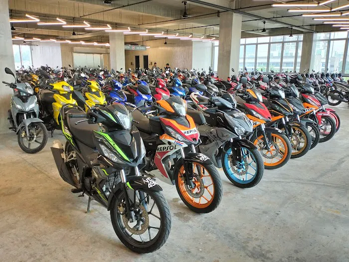 iMotorbike.com Picture 6