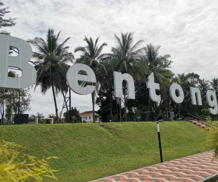 Taman Pinggiran Sungai Marong