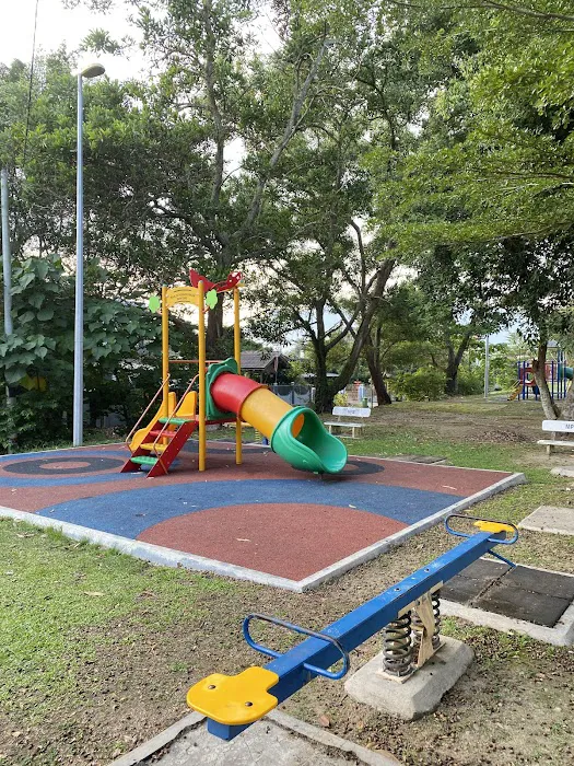 Taman Pinggiran Sungai Marong Picture 3