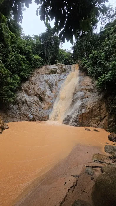 Tanglir Waterfalls Picture 2