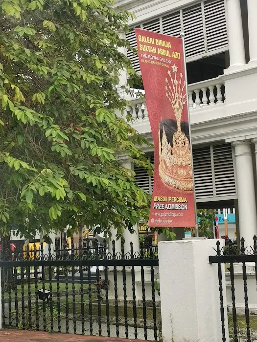 Sultan Abdul Aziz Royal Gallery Picture 2
