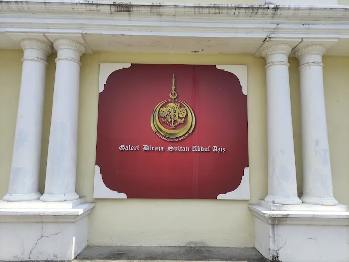 Sultan Abdul Aziz Royal Gallery Picture 4