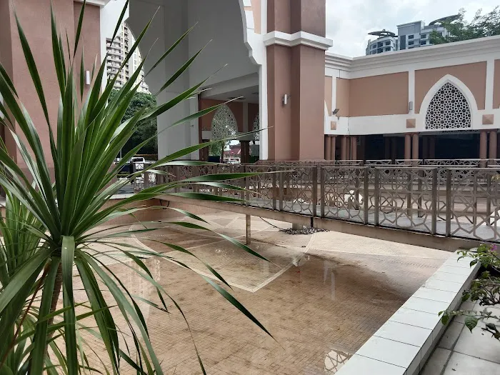 Khalid Bin Al-Walid Masjid Picture 2