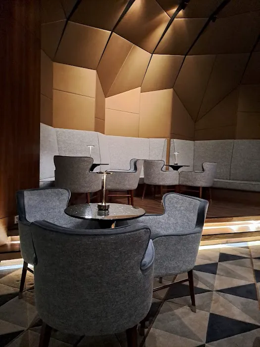 M.O. Bar Picture 4