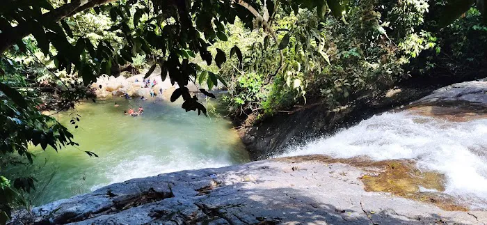 Kedondong Waterfall Picture 4