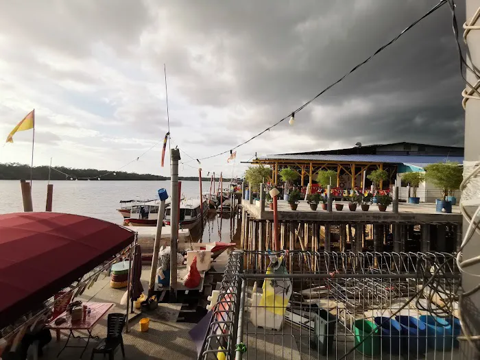 Qun Hua Kuala Selangor Seafood Restaurant Picture 1