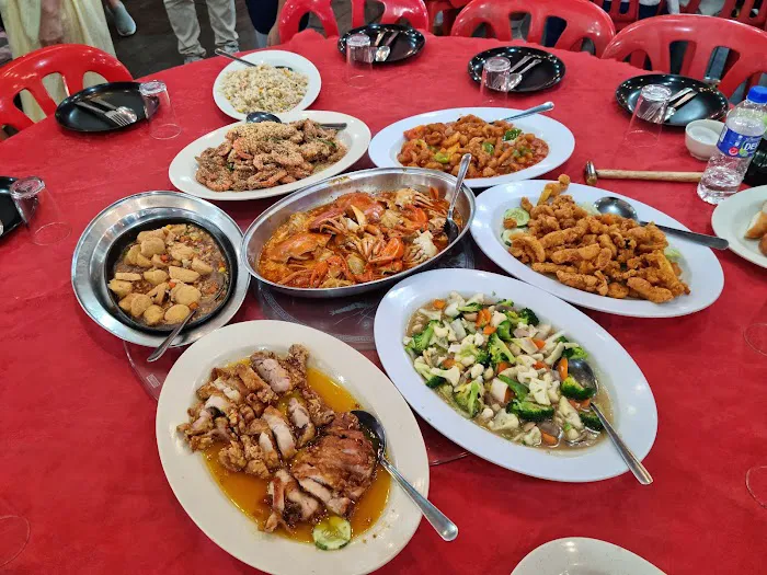 Qun Hua Kuala Selangor Seafood Restaurant Picture 2