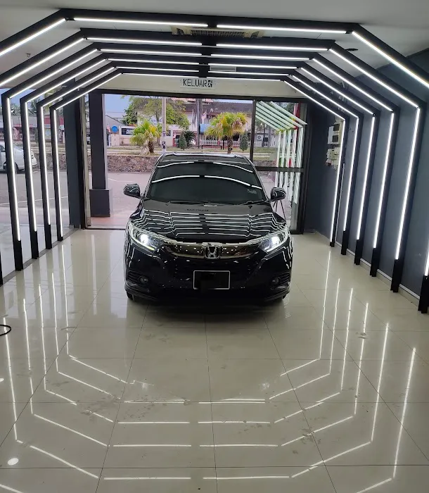 V PRO TINT AUTO CARE BY VORRA Picture 5