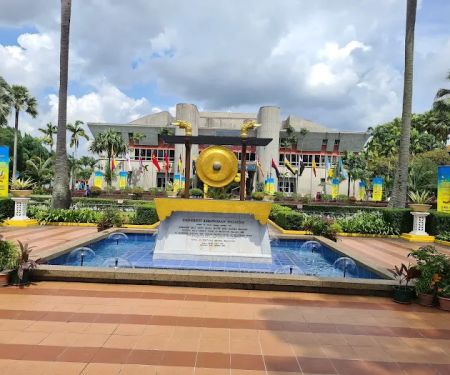 Replika Gong Universiti Kebangsaan Malaysia