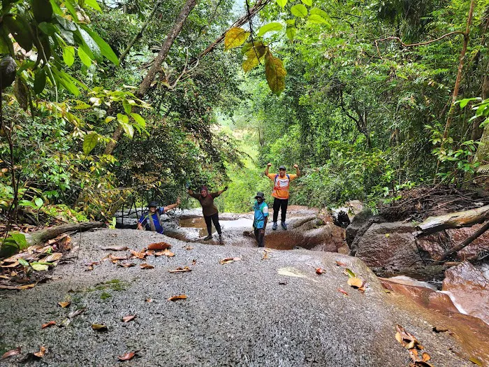 Sg Long Waterfall Picture 2