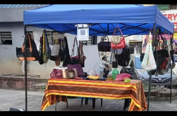 BAZAR PRIHATIN DESA PANDAN Picture 10