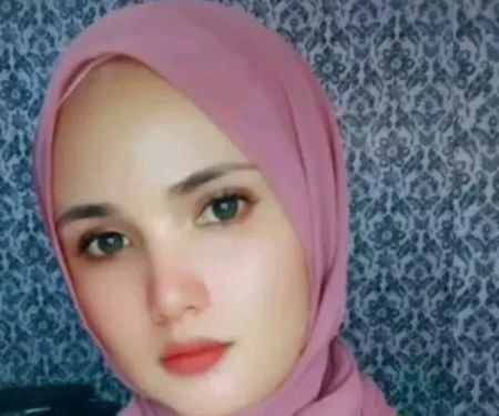 Amalina Holkin beautyhome