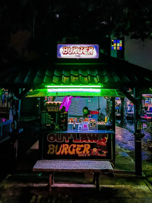 outlaw burger Picture 1
